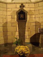 Das Genovefakreuz, Pfarrkirche St. Genovefa Obermendig